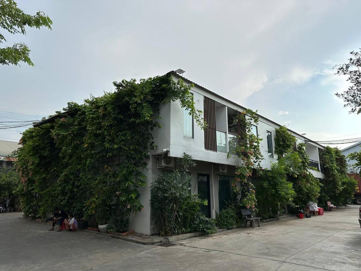 Bk Hotel Phnom Penh Exterior foto