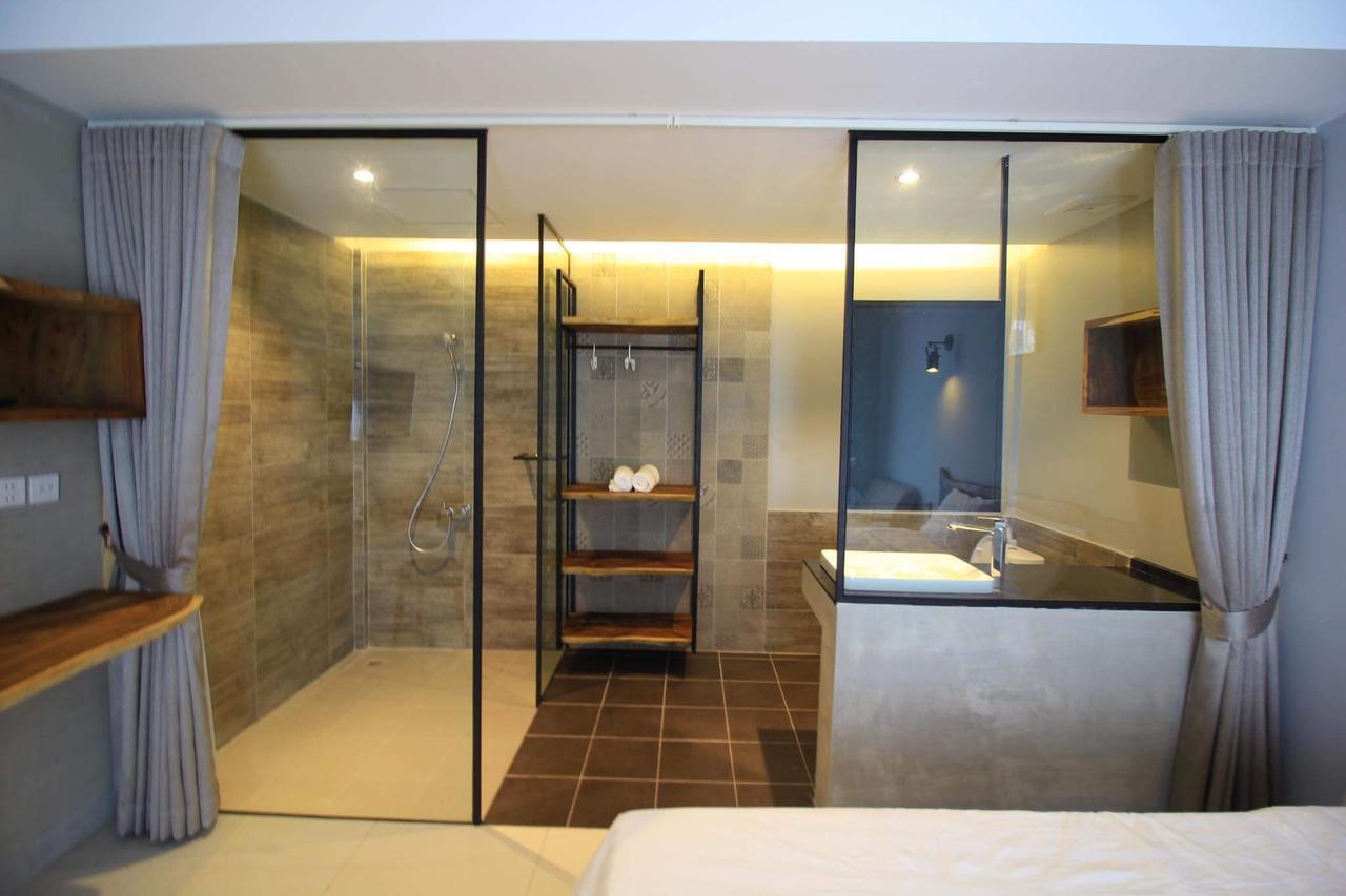 Bk Hotel Phnom Penh Exterior foto