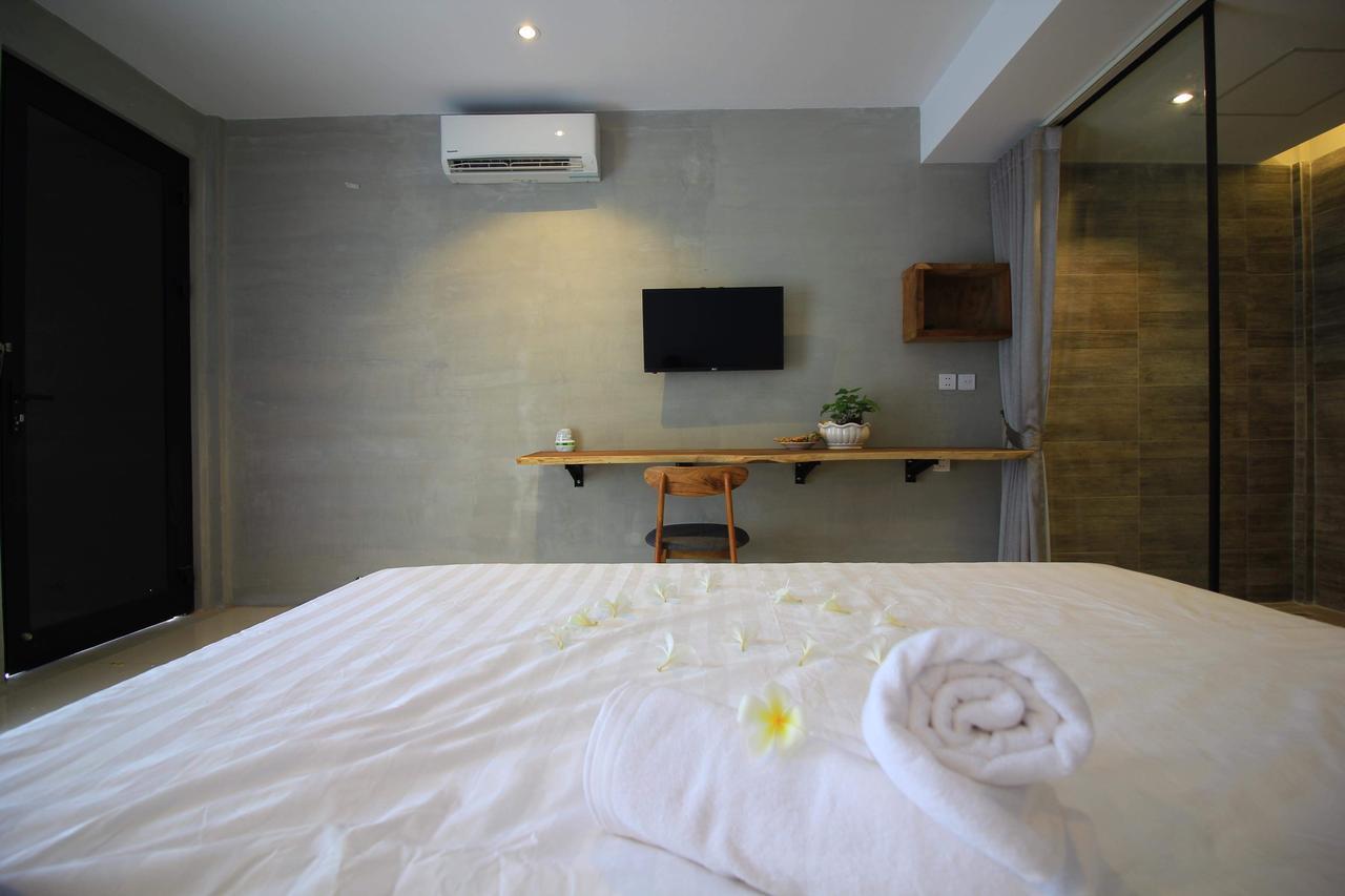 Bk Hotel Phnom Penh Exterior foto
