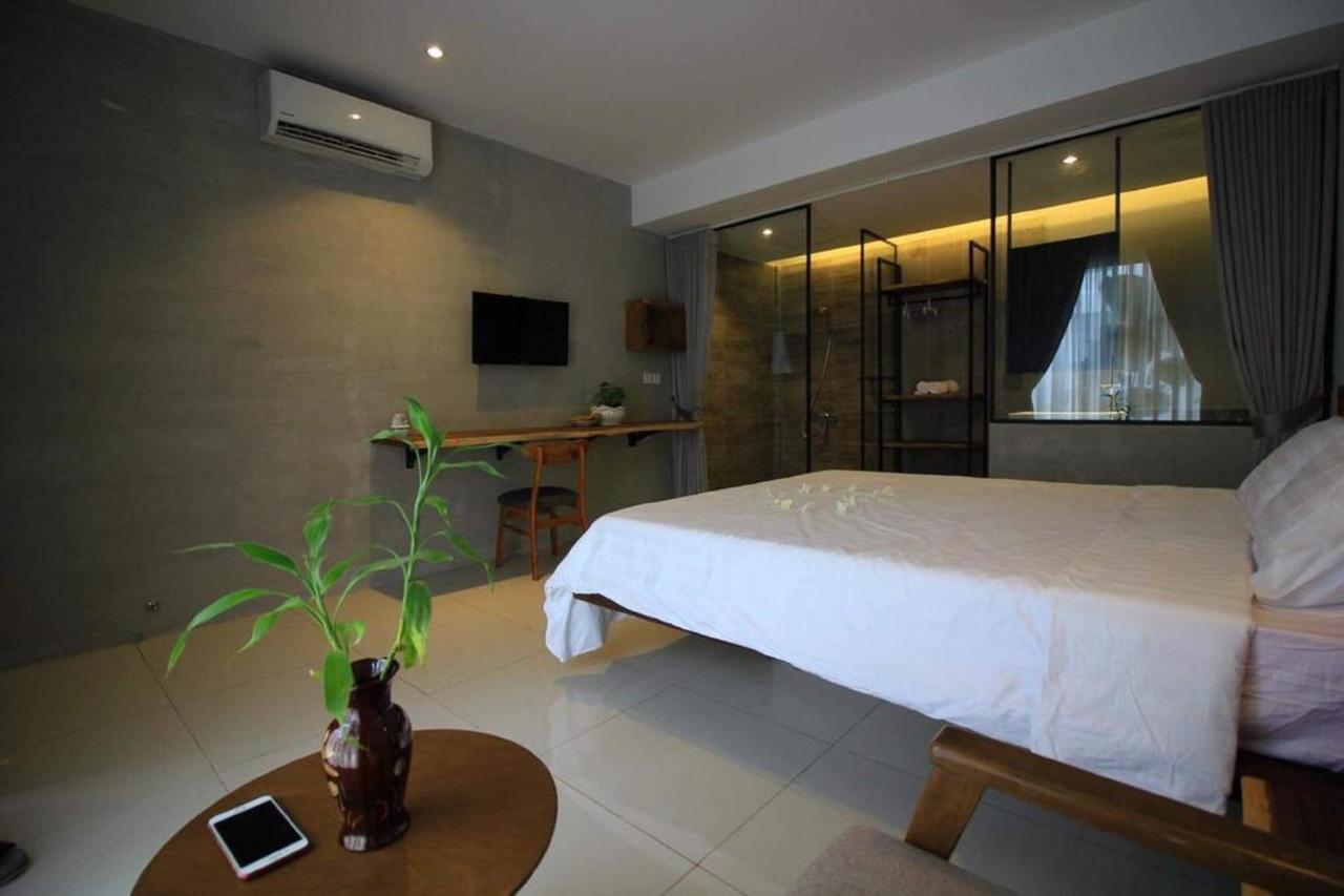Bk Hotel Phnom Penh Exterior foto